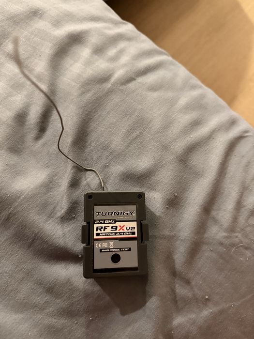 Receptor radiocomanda Turnigy 2,4GHz 9X8C v2