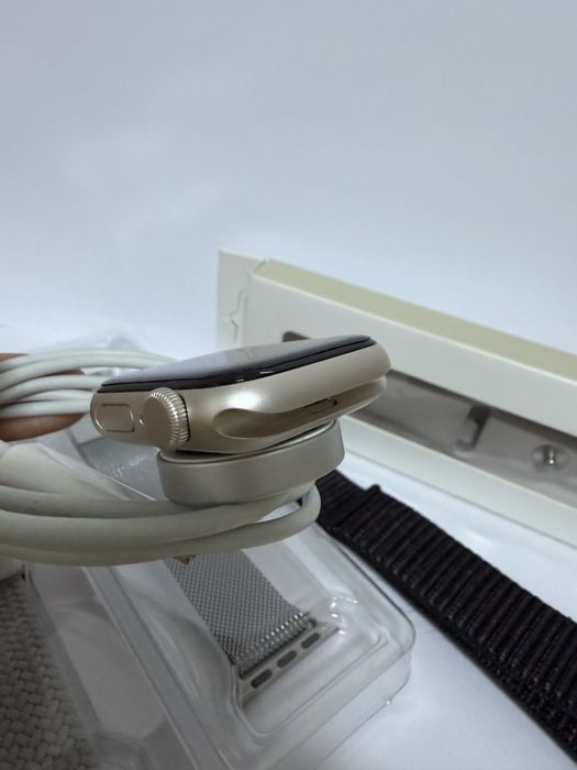 Apple Watch SE 2 2024 40mm Starlight