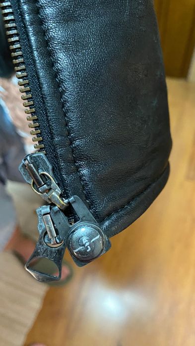 Armani M кожено яке