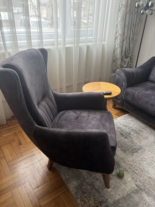 Триместен диван и кресло