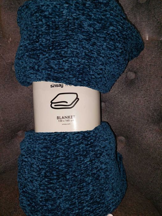 Patura suuuuper pufoasă albastru turcoaz NOUĂ adecvata cadou