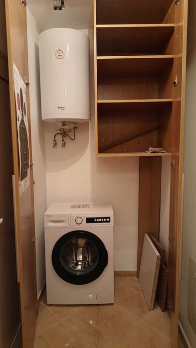 Уюутен двустаен апартамент с гараж в сърцето на София