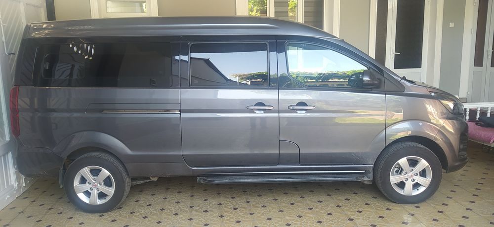 Shinerey M 7 минивен