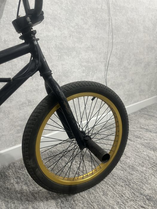 Велосипед трюковой BMX