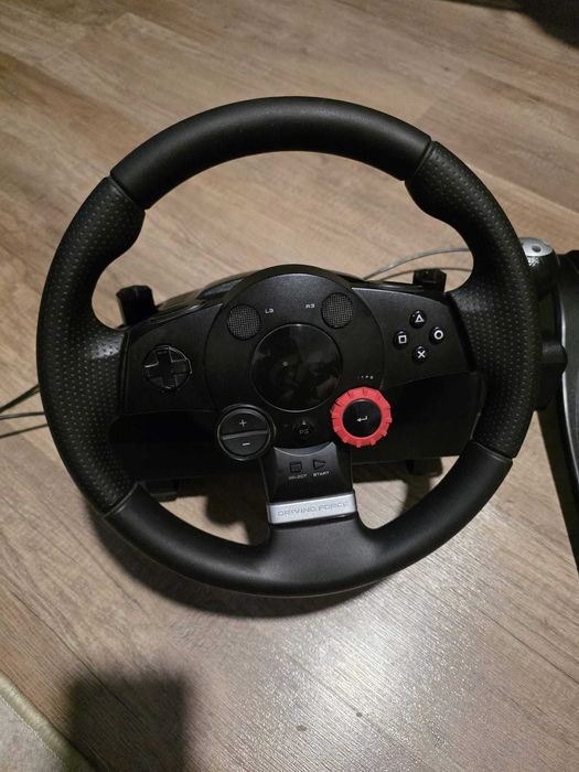 Volan Logitech Driving Force GT, pedale, vibratii, USB
