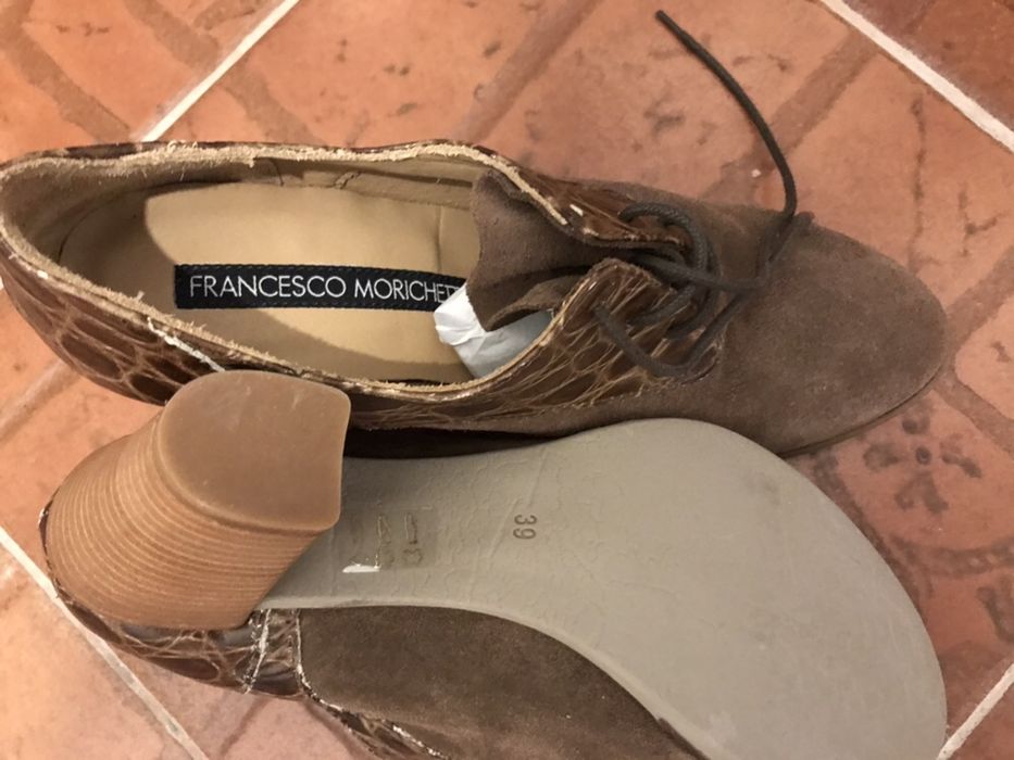 Vând ghete maro noi