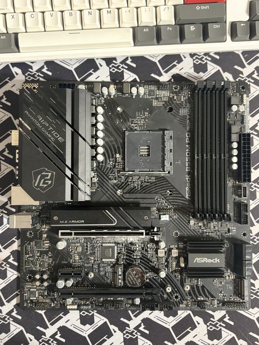 Vand placa de baza Asrock