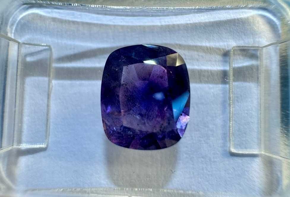 Сапфир Кашмир igi