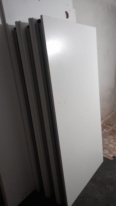 Birouri diferite dimensiuni