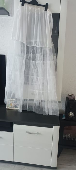 Vand rochie mireasa