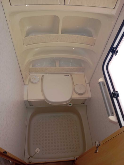 Каравана Hobby De Luxe Easy 460 UFE