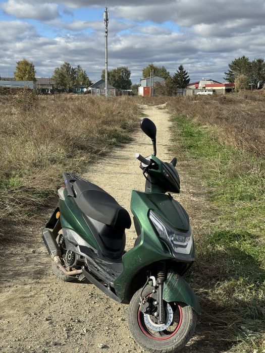 Продам скутер 150 кубов