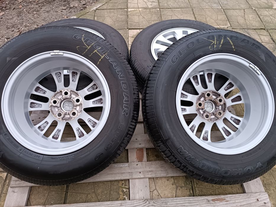 Лети джанти 16ки 5х114.3 Mitsubishi + летни гуми 215/70/16 Yokohama