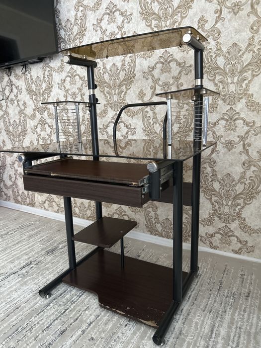 Компьютерный столик