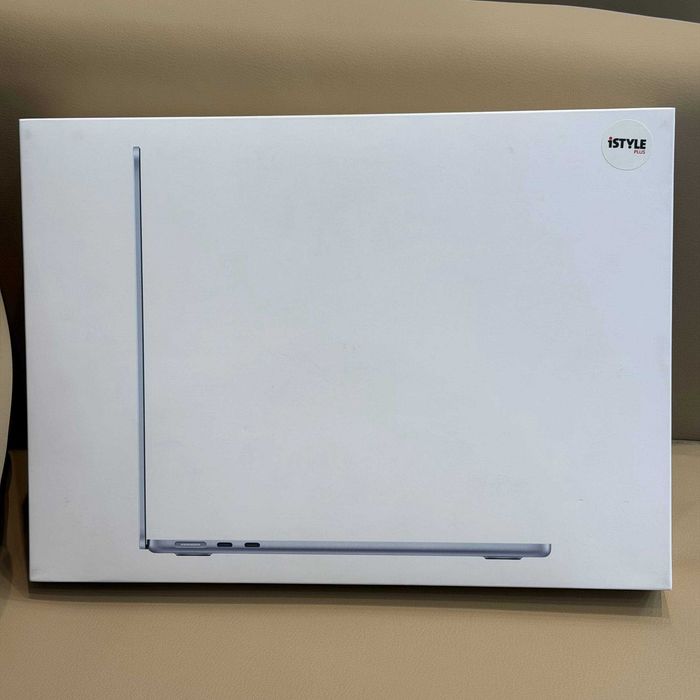 MacBook Air M5 Sky Blue/Midnight 16/512GB YANGI
