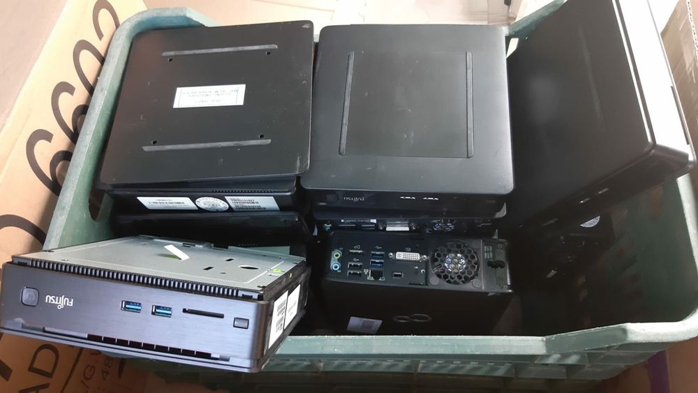 Calculator Fujitsu Esprimo Q920 i5 16GB ,pret pe set de 5 bc