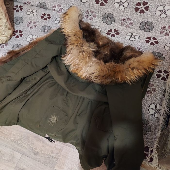 Продам парку на еноте