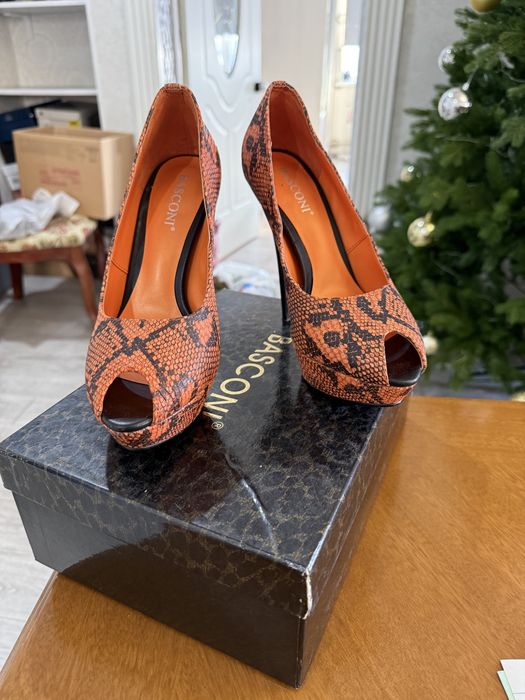 Отдам даром 37 размер