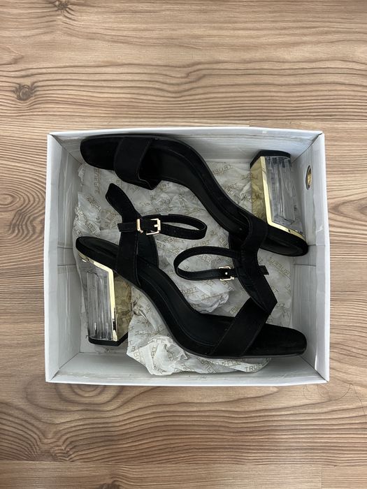 Дамски обувки с висок ток Truffle collection