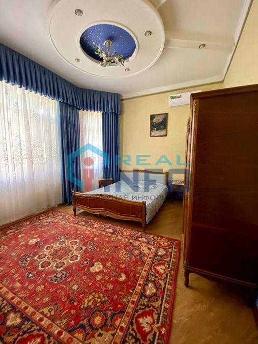 Сдаётся дом в М.Улугбекском районе