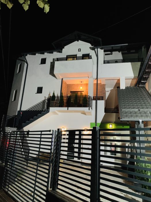 Cazare Pascani Pensiune 3 stele Crinul