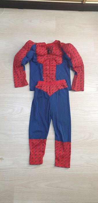 Продам новогодние костюмы