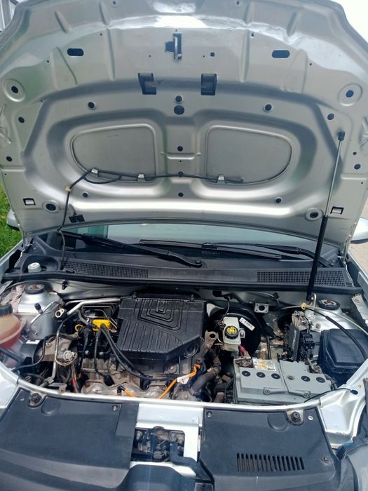 Продаю авто Рено Логан 2