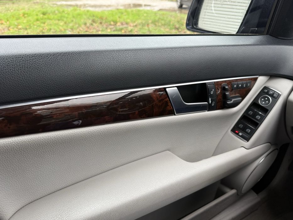 Mercedes-benz w204 c300 cdi Avantgarde