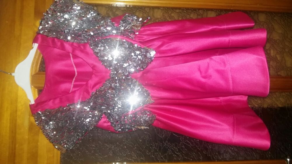 Нарядное платье