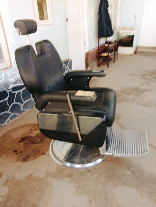 Кресло для парикмахерский