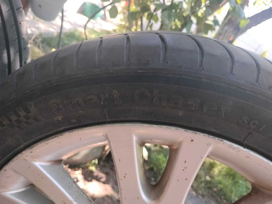 Set anvelope + jante de 225/45 R17 pentru vara