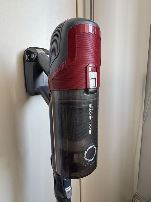 Aspirator vertical Rowenta