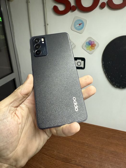 Vand Oppo Reno 6 5G