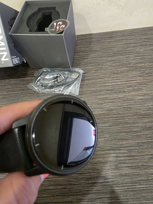 Смарт часовник Garmin Venu 2