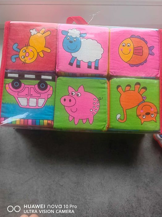 Лот играчки за бебе