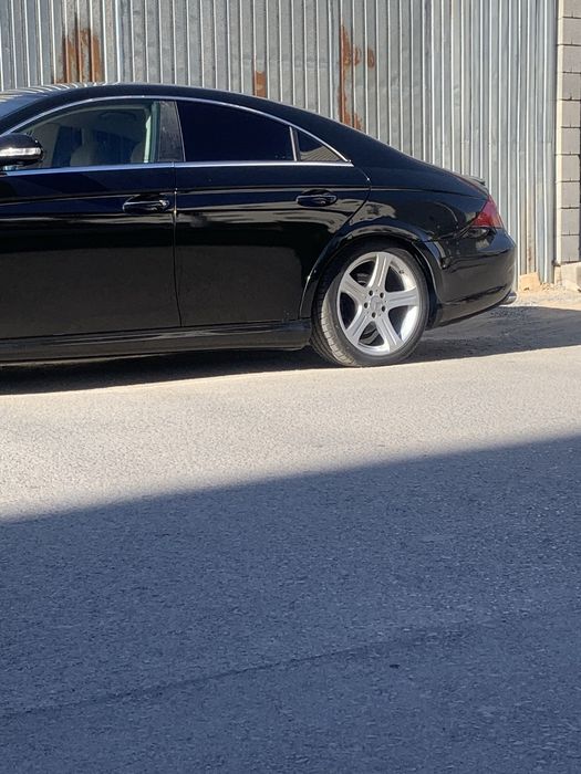 Mercedes Benz W219 CLS63 [Stage3]