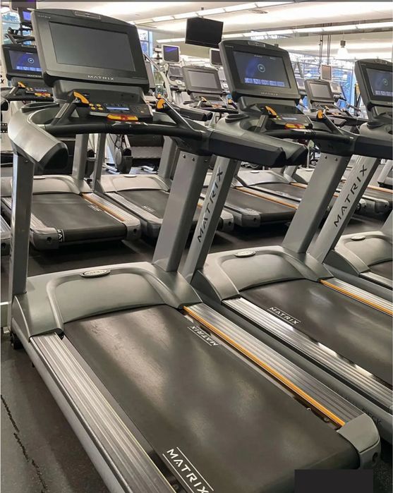 Depozit aparate fitness matrix