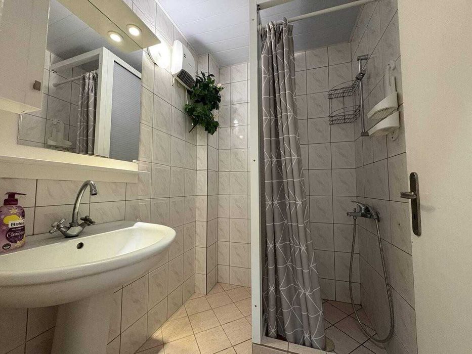 Продава се Тристаен апартамент в Пловдив, Център - 100 кв.м за 867 €/кв.м - Снимка #16