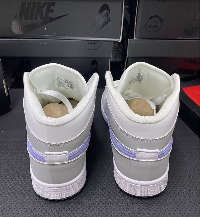 Jordan 1 Retro Mid Wolf Grey Aluminum BQ6472-105