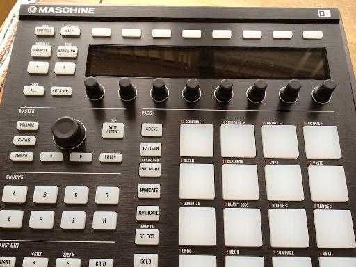 Native Instruments Maschine MK2