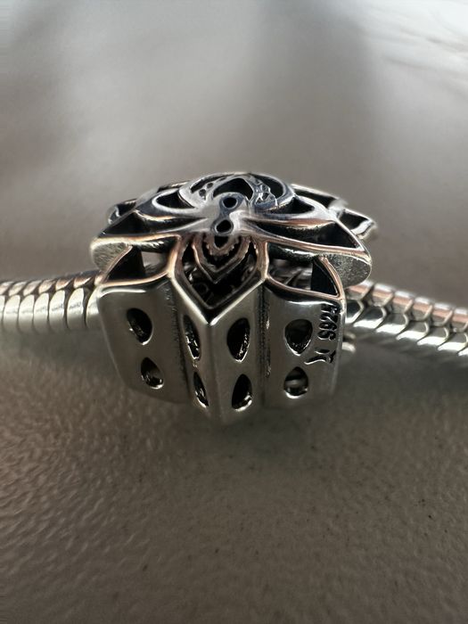 Сребърен талисман “Лотос” за гривна Пандора