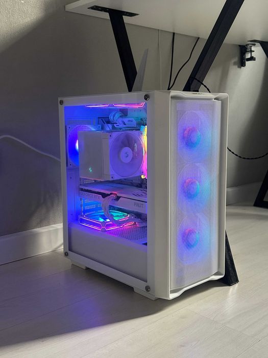 Компьютер RTX5070 Ryzen 7 9700X
