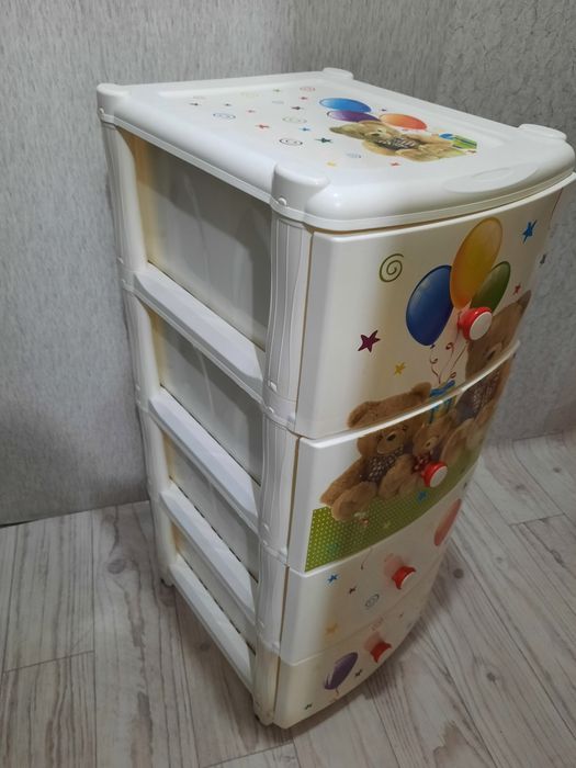 Комод пластиковый б/у (детский)