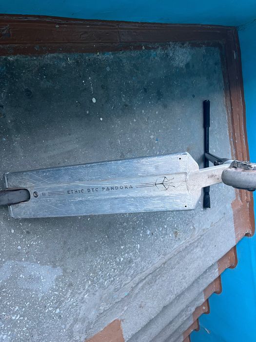 Трюковой самокат