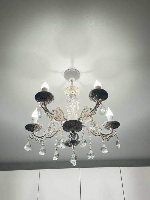 Люстра 5 лампочек