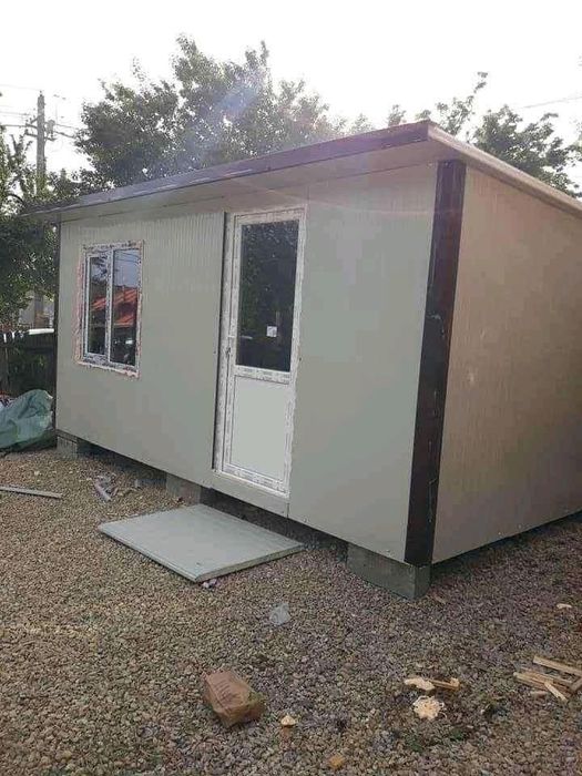 Casute / bucătărie/foisoare / spatii pentru depozitare