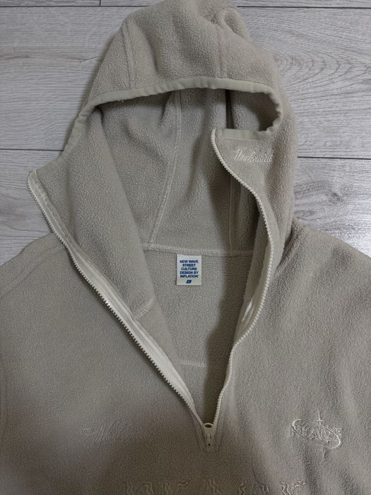 Кофта с закрытием лица