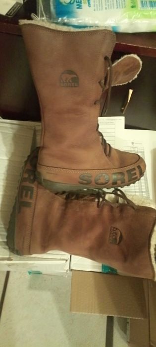 Продавам кожени апрески Sorel с подплата 7-381/2