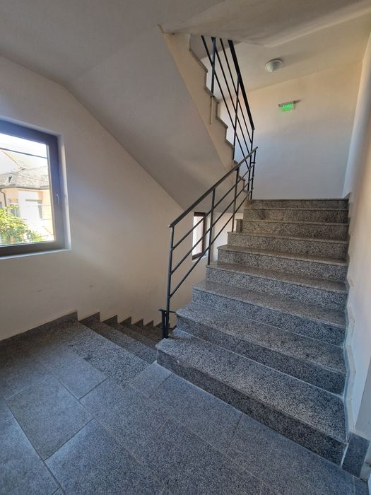 Продава се Тристаен апартамент в Свиленград - 96 кв.м за 1063 €/кв.м - Снимка #2