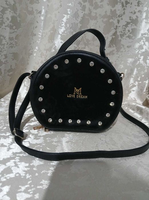 Продавам Дамски чанти